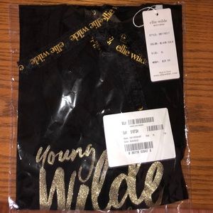 Ellie Wilde NWT XL tshirt